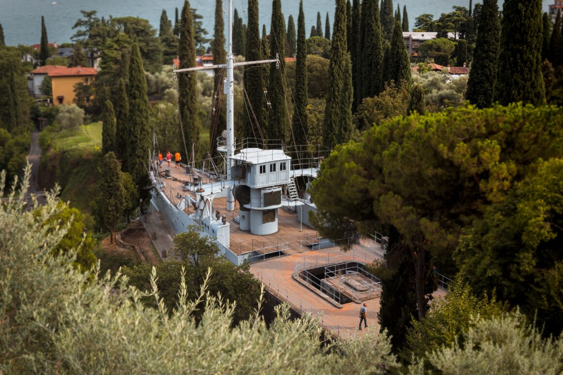 Vittoriale degli Italiani, Nave Puglia