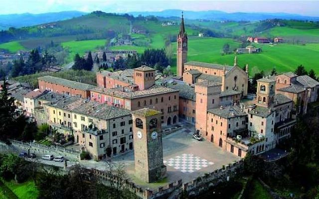 Borgo di Castelvetro