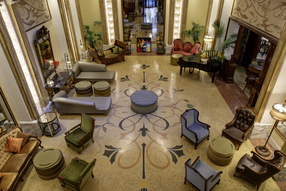 Lobby del Grand Hotel Savoia